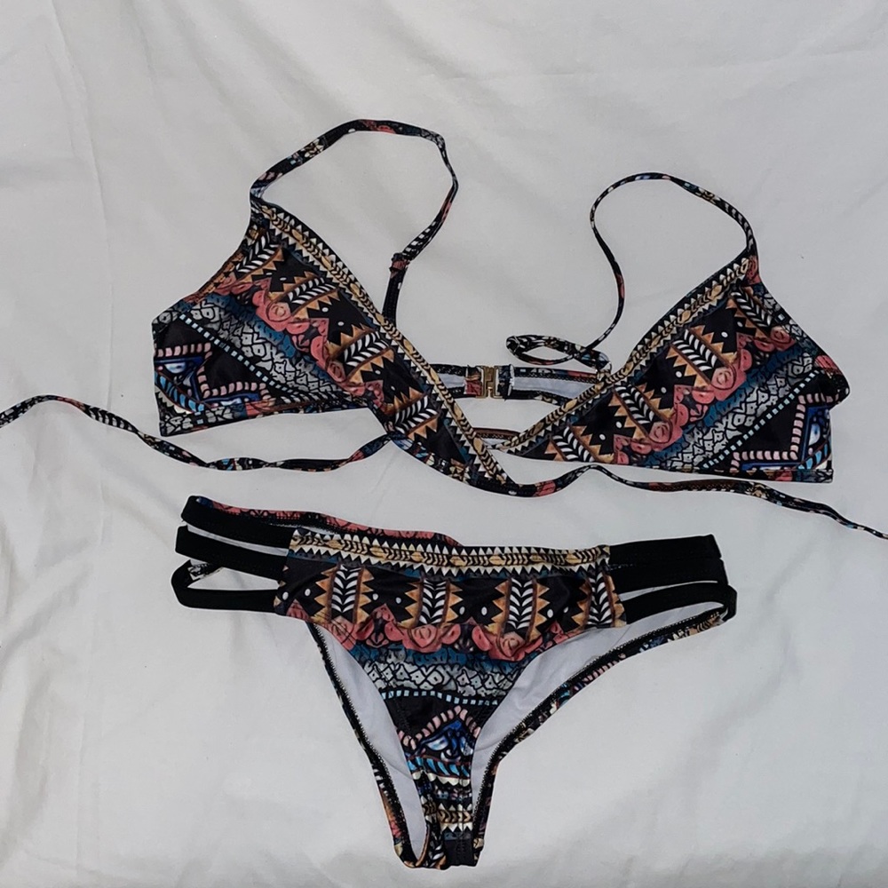 NWT bikini women’s medium